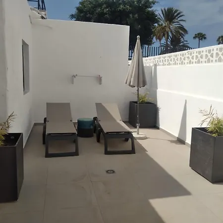 Mono & - Two Bedroom Apartmán *