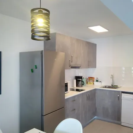 Mono & - Two Bedroom Apartmán *